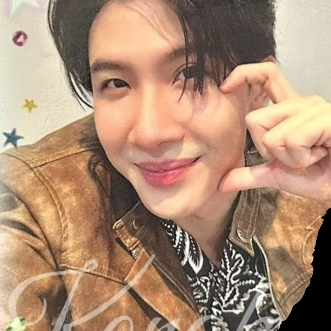 Behind-the-scenes cut of Khaotung Thanawat Ratanakitpaisan