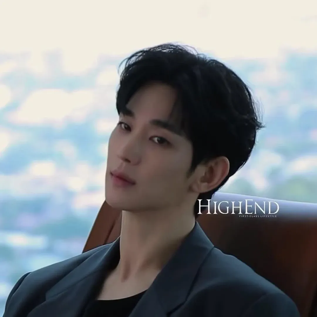 Behind-the-scenes cut of Kim Soohyun