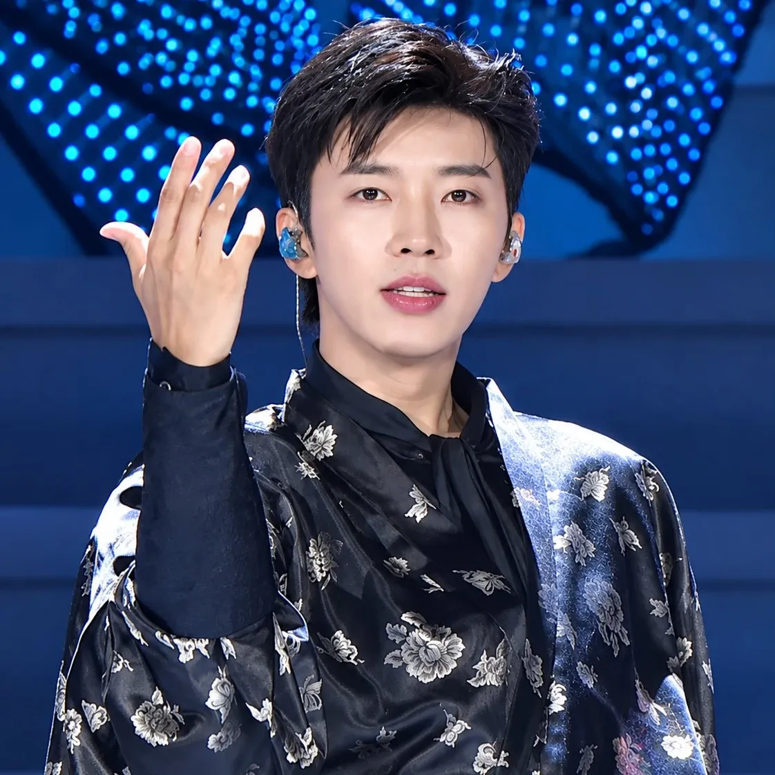 Foto kegiatan terbaru dari Lim Youngwoong