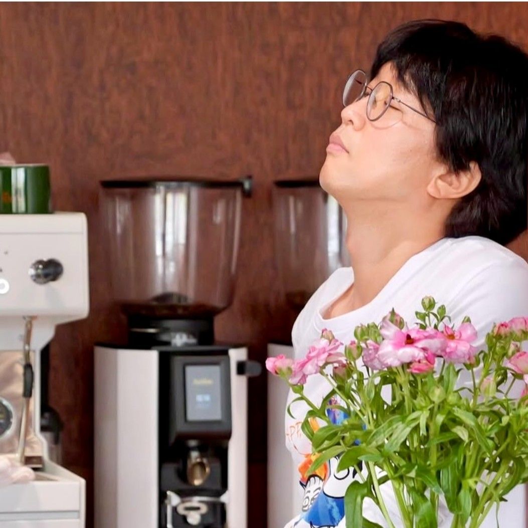 Behind-the-scenes cut of Bak Changgeun