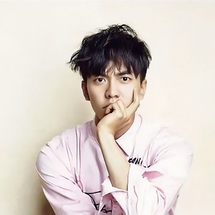 Cuplikan di balik layar dari Lee Seunggi