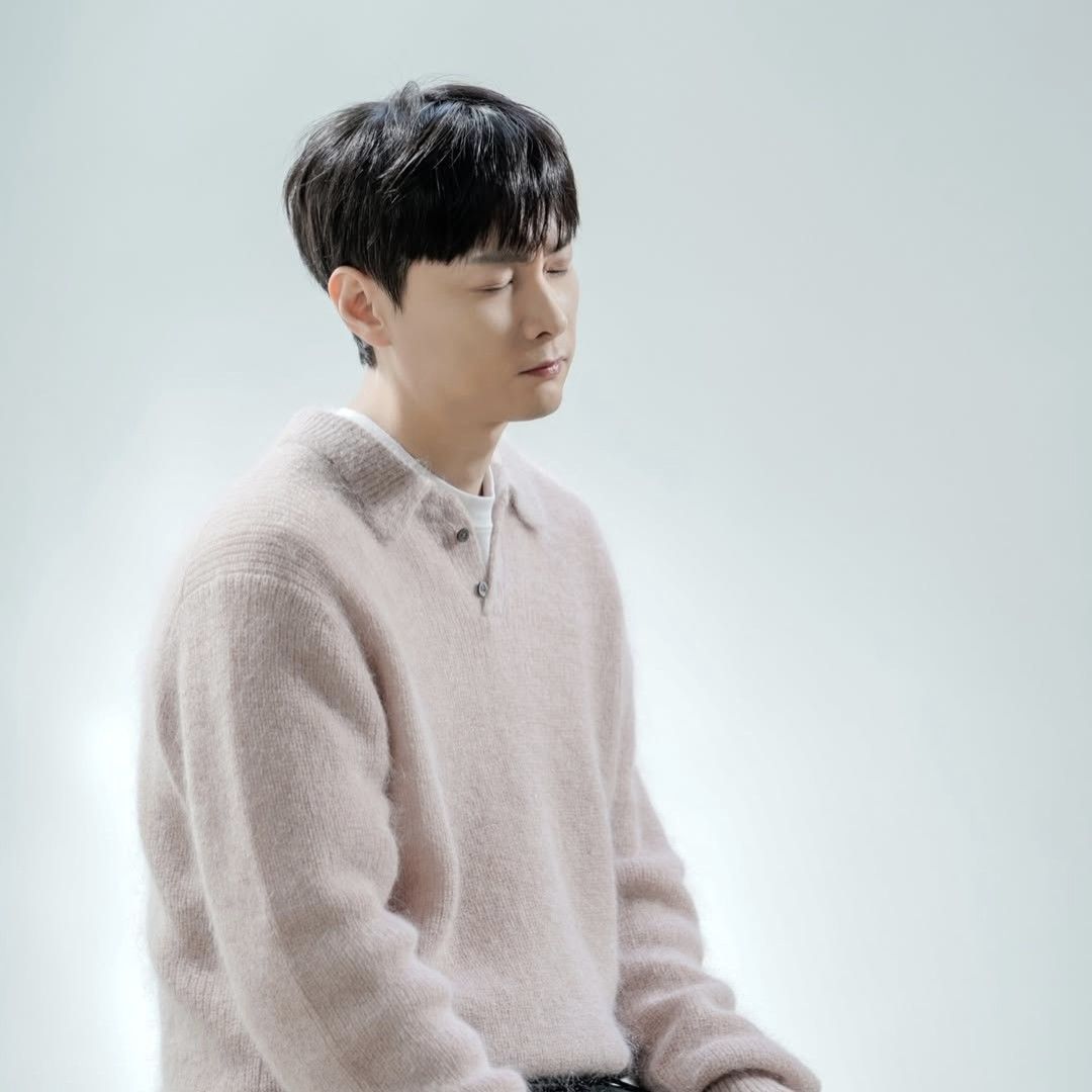 粉絲拍下的閔庚勳瞬間