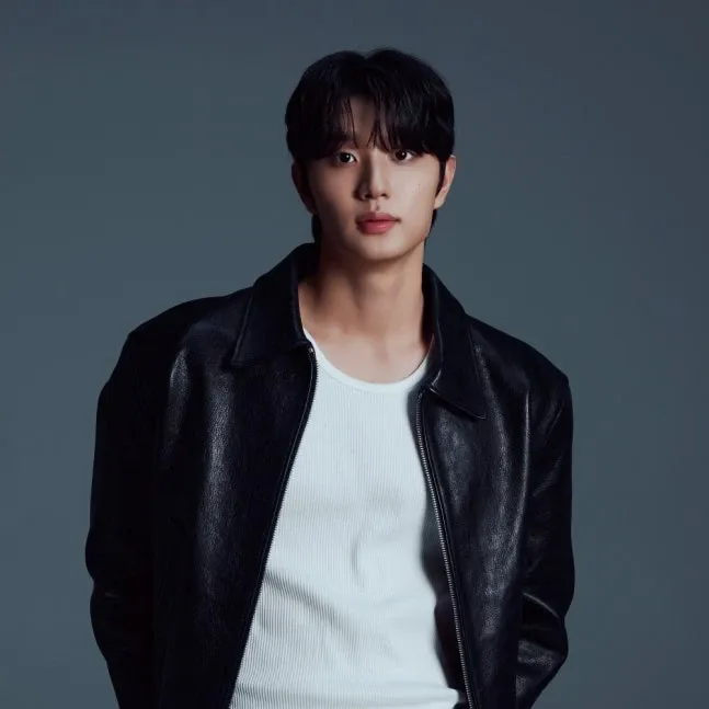 Recent activity shot of Kim Jaewon