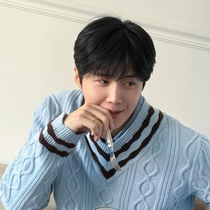 Latest photo of Kim Seonho