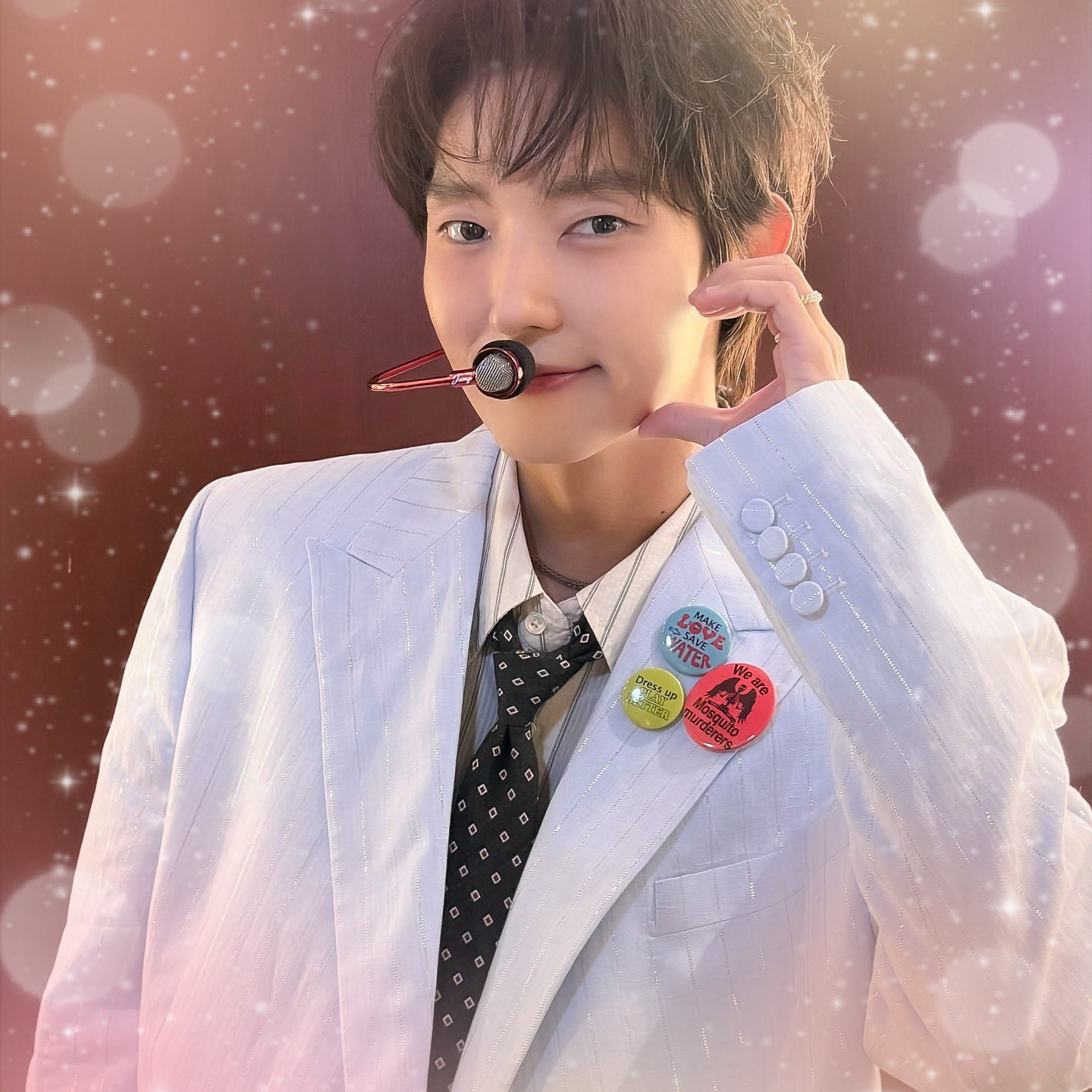 Behind-the-scenes cut of Lee Joongi