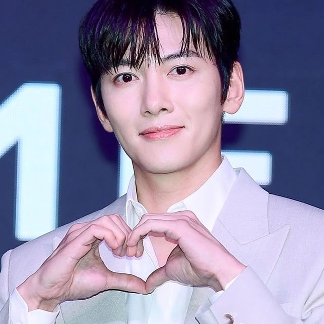Foto kegiatan terbaru dari Ji Changwook