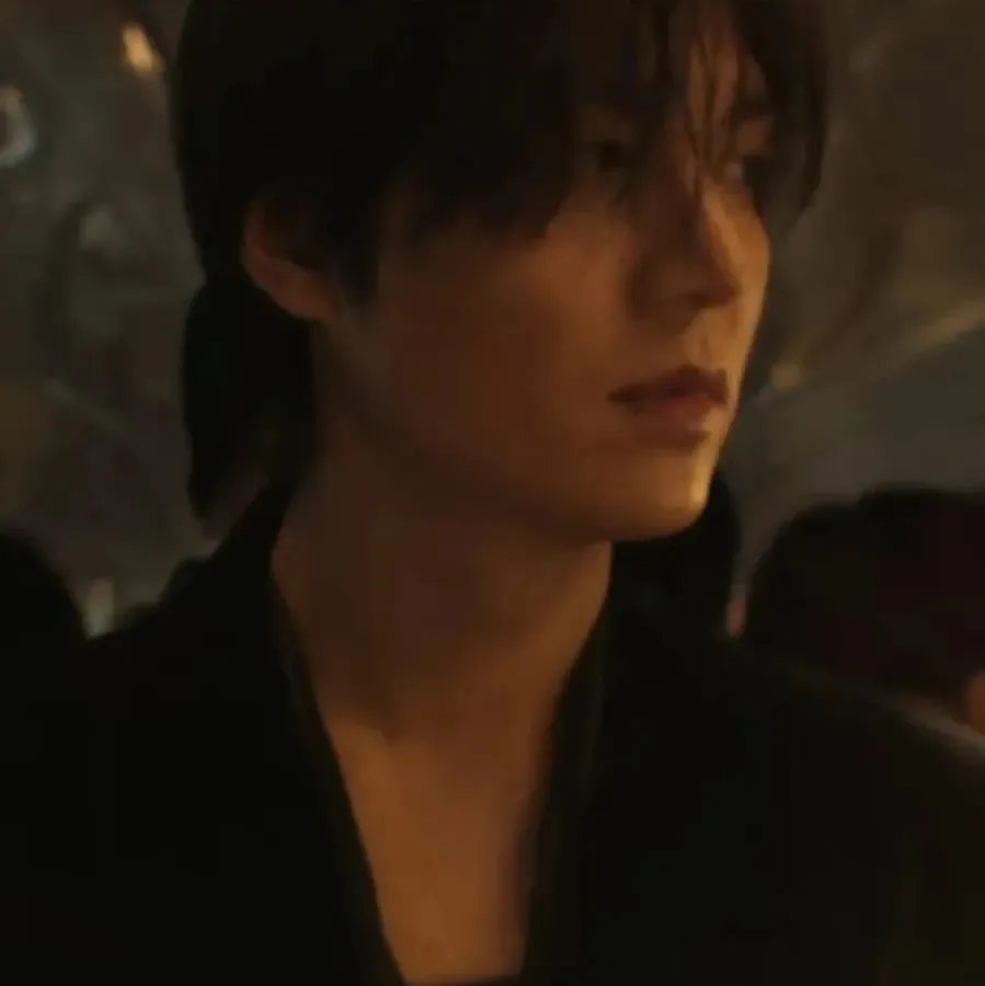 Behind-the-scenes cut of Lee Minho