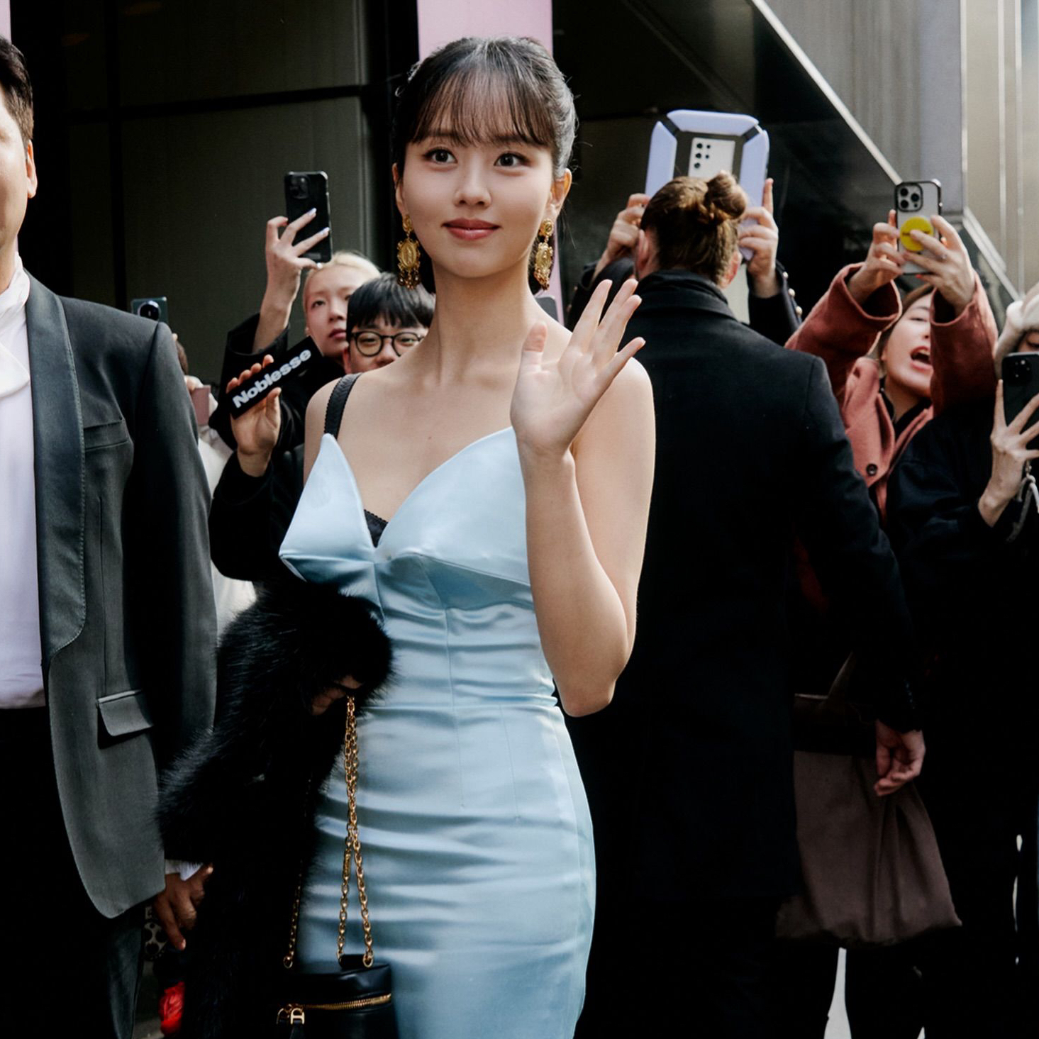 Momen yang diabadikan oleh penggemar Kim Sohyun