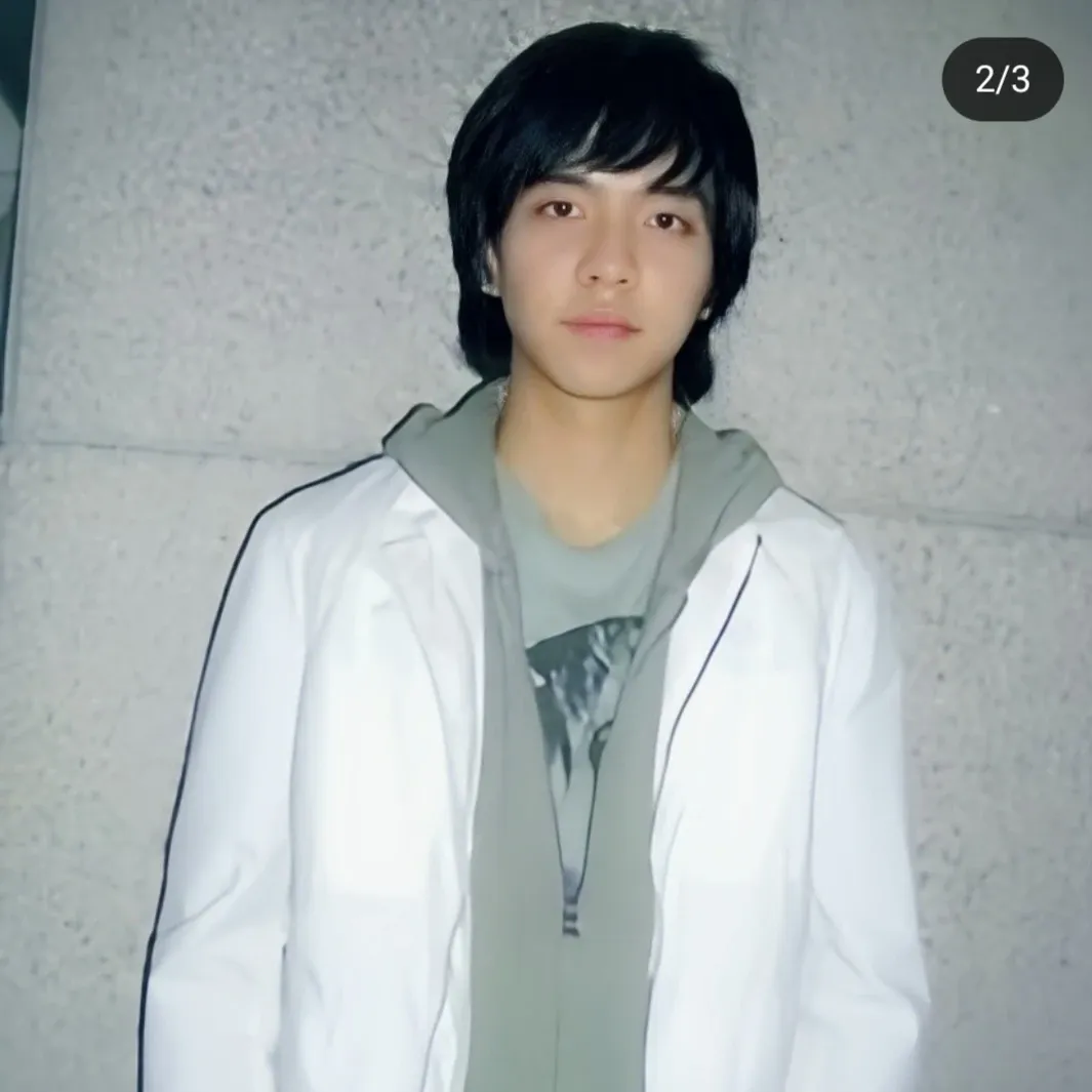 Foto terbaru dari Lee Seunggi
