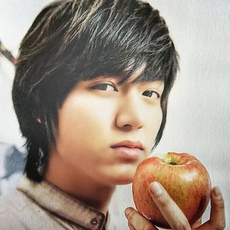 Recent activity shot of Lee Minho