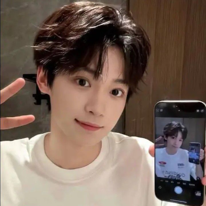 Recent activity shot of Zi Yu