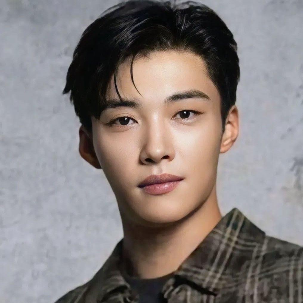 Latest photo of Woo Dohwan