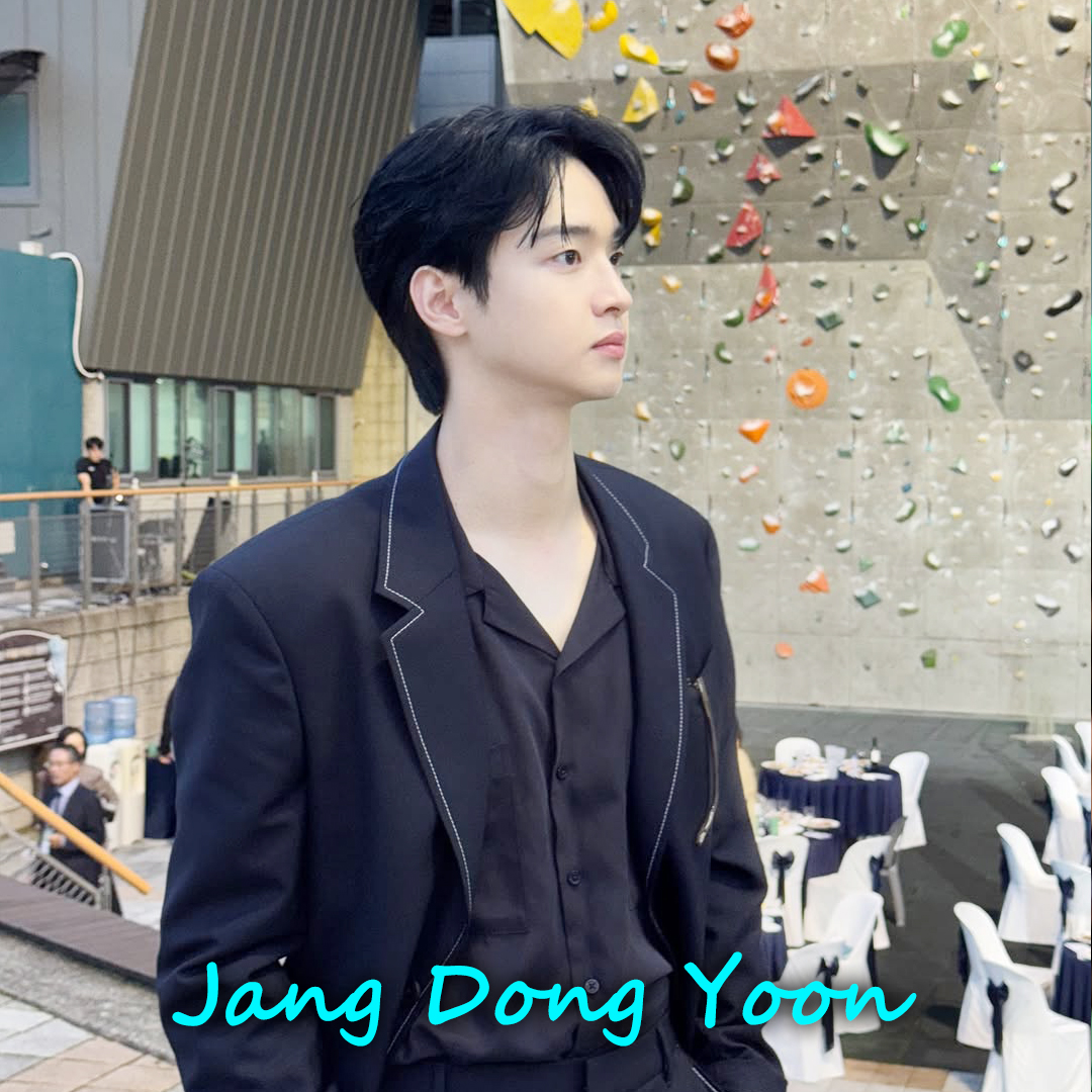 Behind-the-scenes cut of Jang Dongyoon