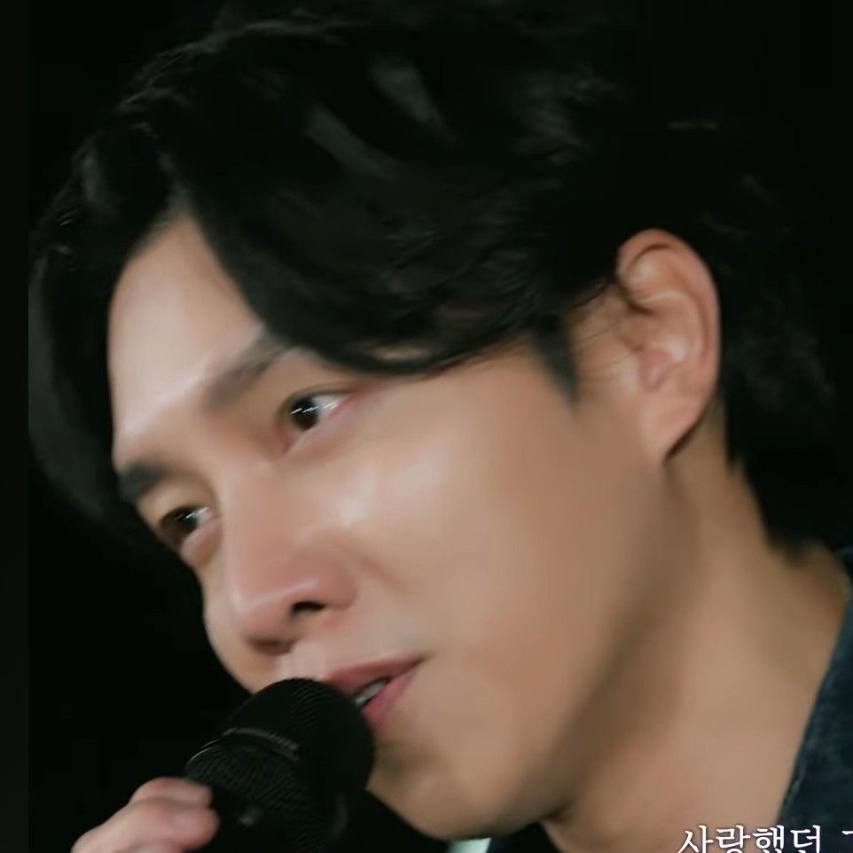 イ・スンギの最近の活動ショット