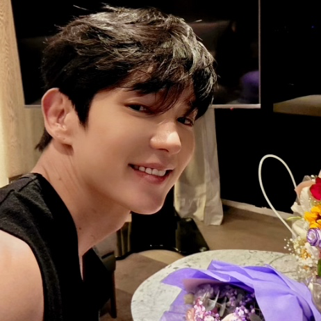 Latest photo of Lee Joongi