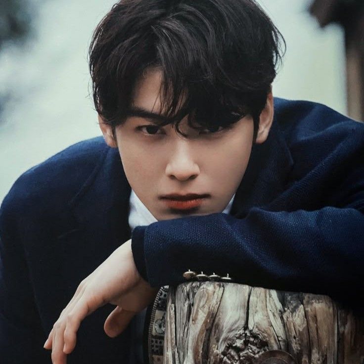 Cuplikan di balik layar dari Cha Eunwoo