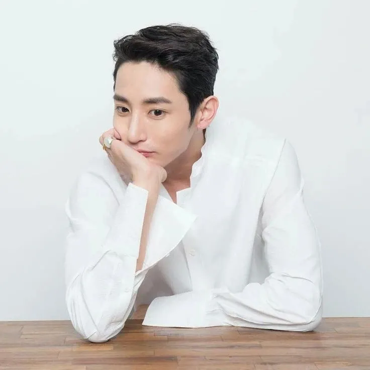 Behind-the-scenes cut of Lee Soohyuk