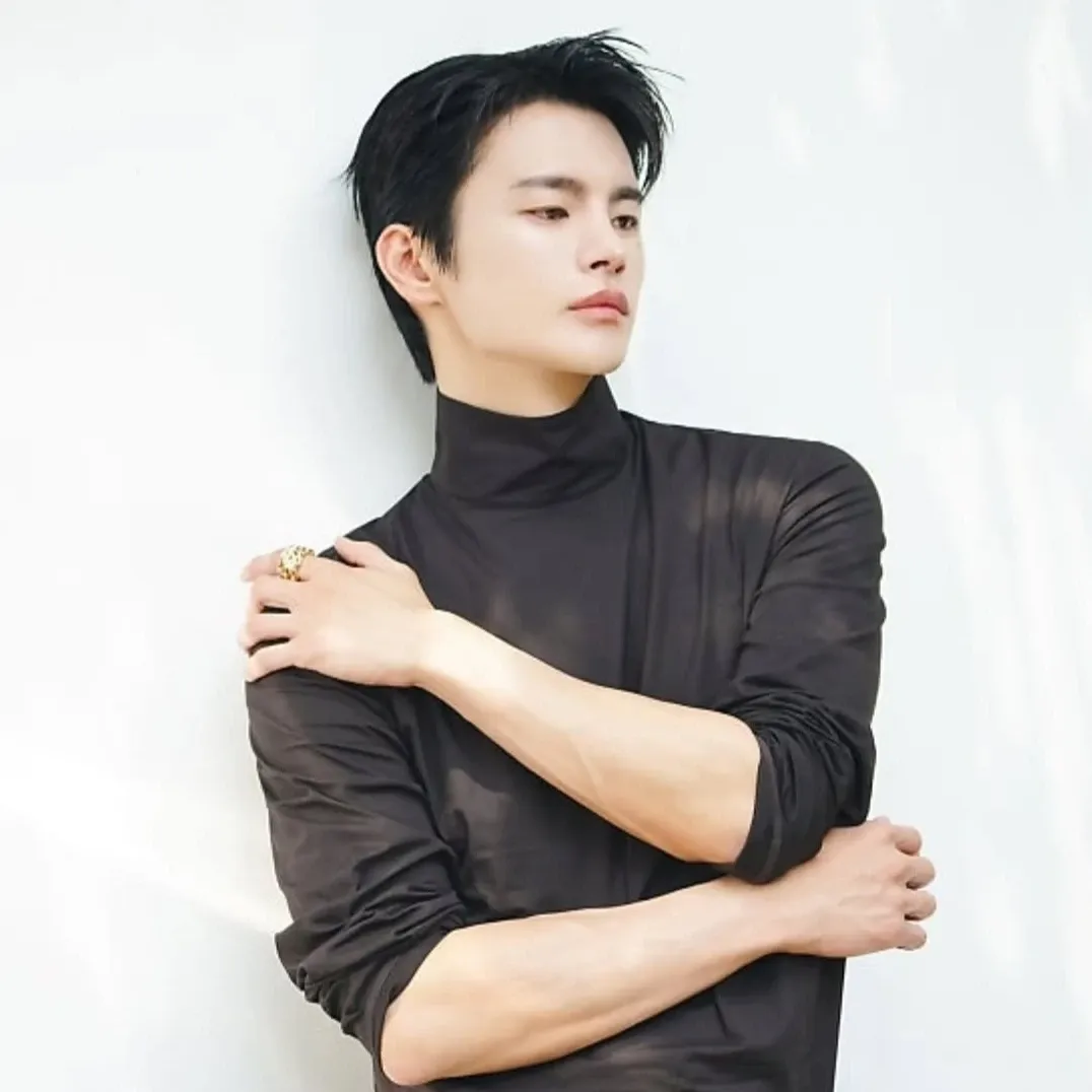 Momen yang diabadikan oleh penggemar Seo Inguk