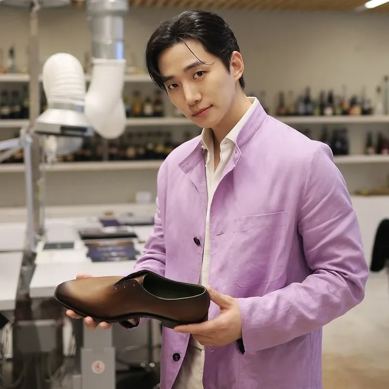 Cuplikan di balik layar dari Lee Junho