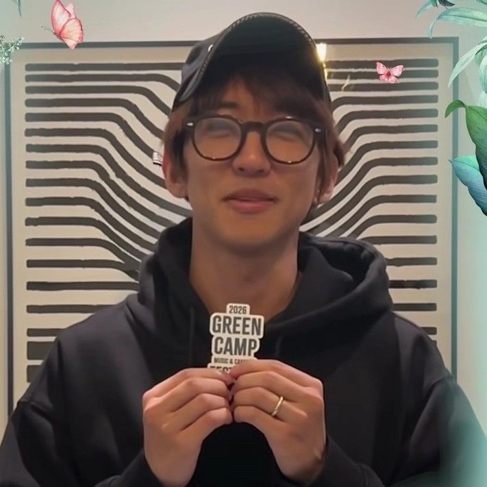 A moment captured by a fan of Lee Seungyoon