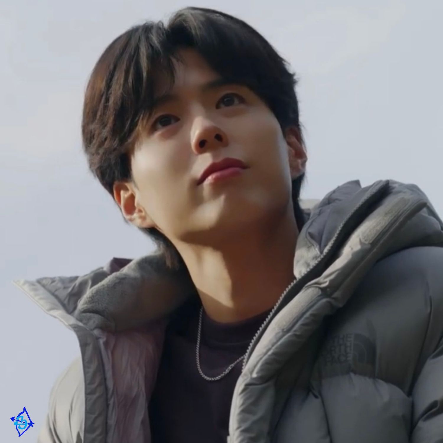 A moment captured by a fan of Park Bogum