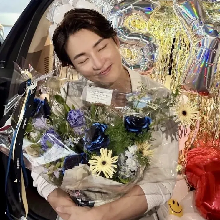 Behind-the-scenes cut of Yoon Shiyoon
