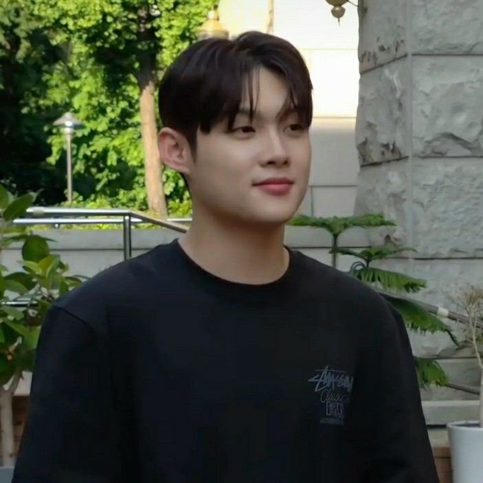 Recent activity shot of Choi Jaemyeong