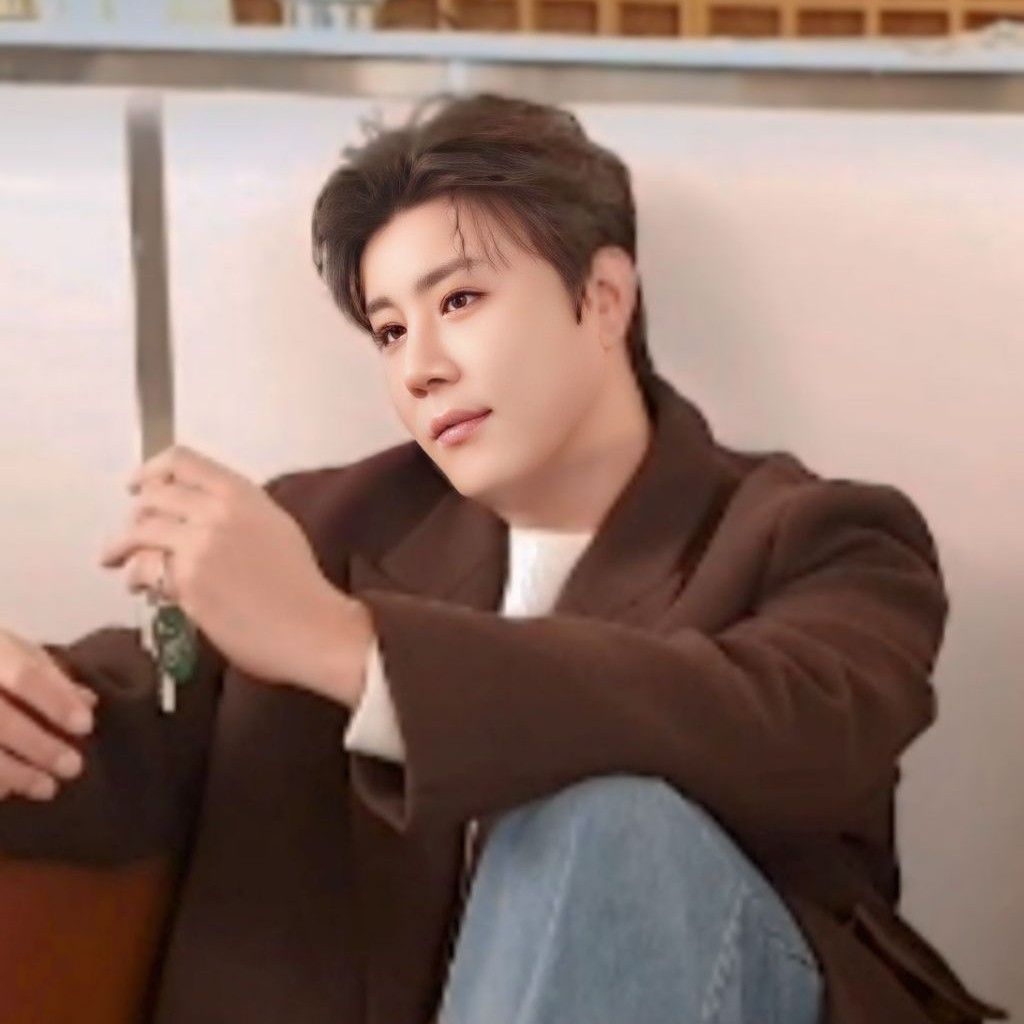 Behind-the-scenes cut of Jin Haesung