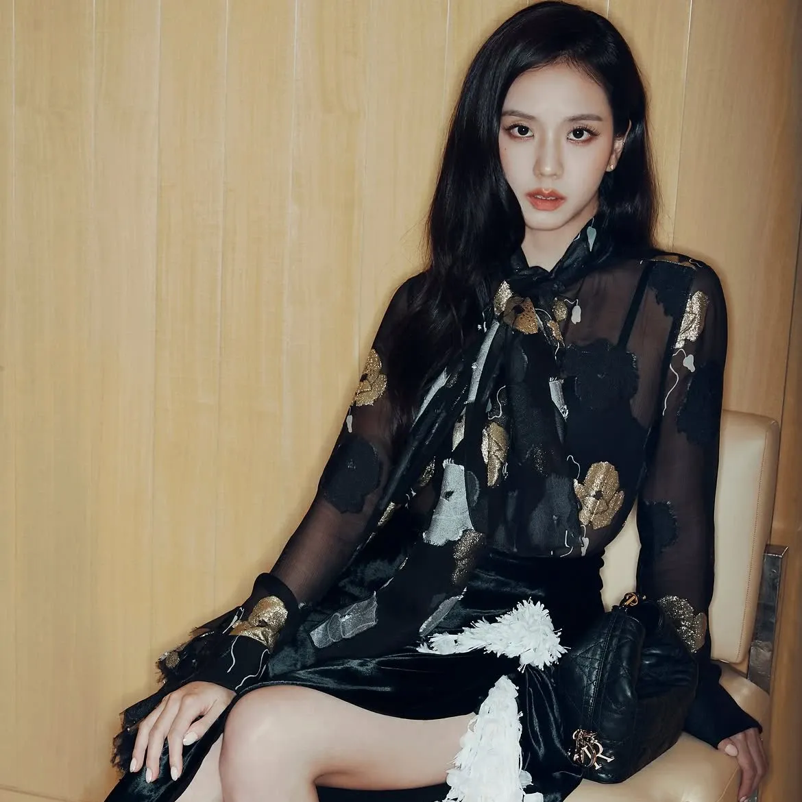 Recent activity shot of Jisoo (1995)
