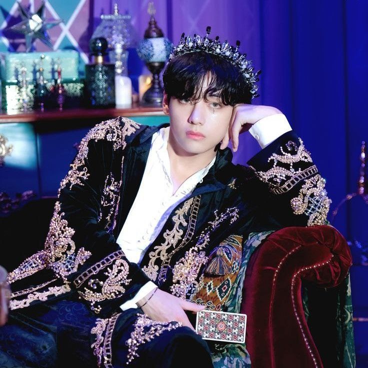 Konten selebriti populer yang sedang hangat di komunitas