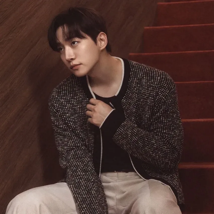 Foto kegiatan terbaru dari Lee Junho