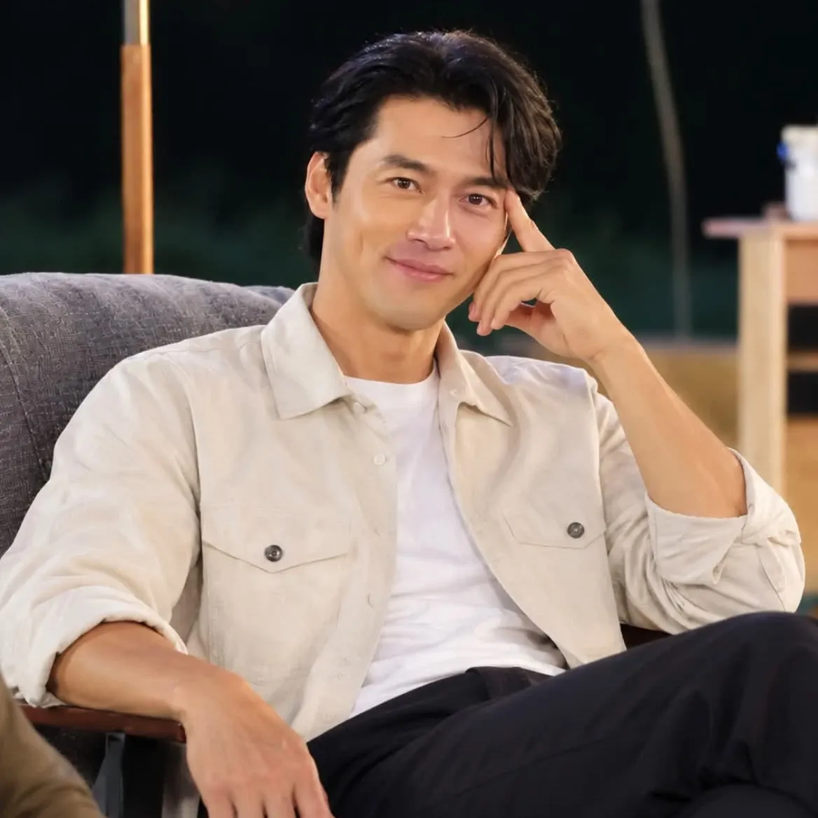 Cuplikan di balik layar dari Hyun Bin