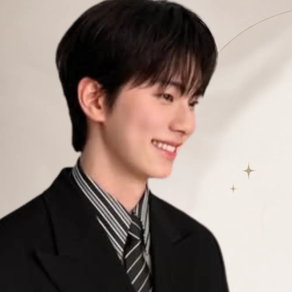 Behind-the-scenes cut of Lee Chaemin