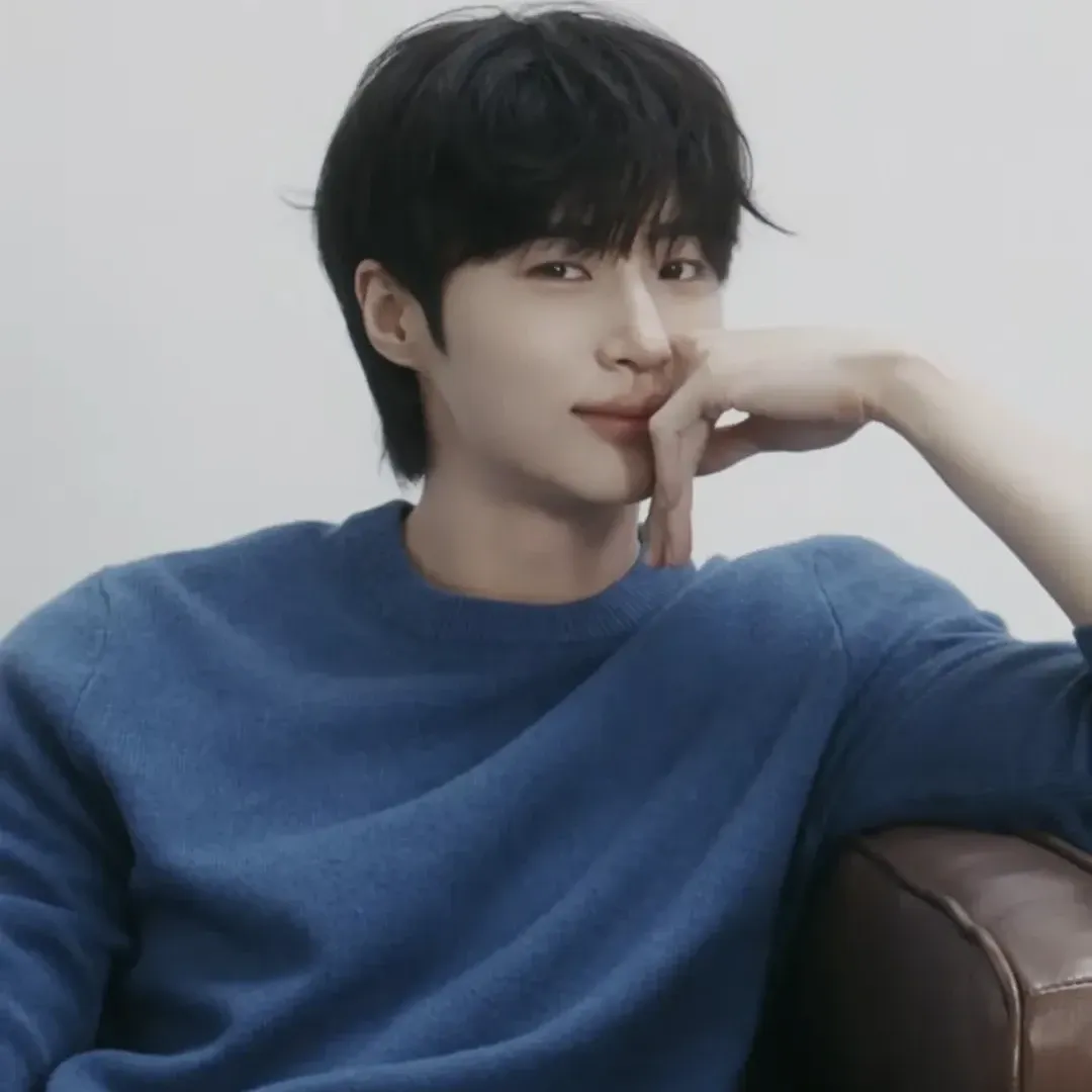 Recent activity shot of Byeon Wooseok