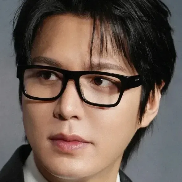 Behind-the-scenes cut of Lee Minho