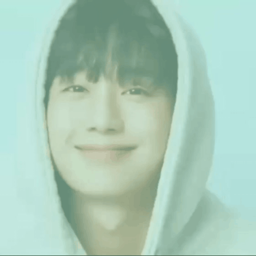 丁海寅的最新照片