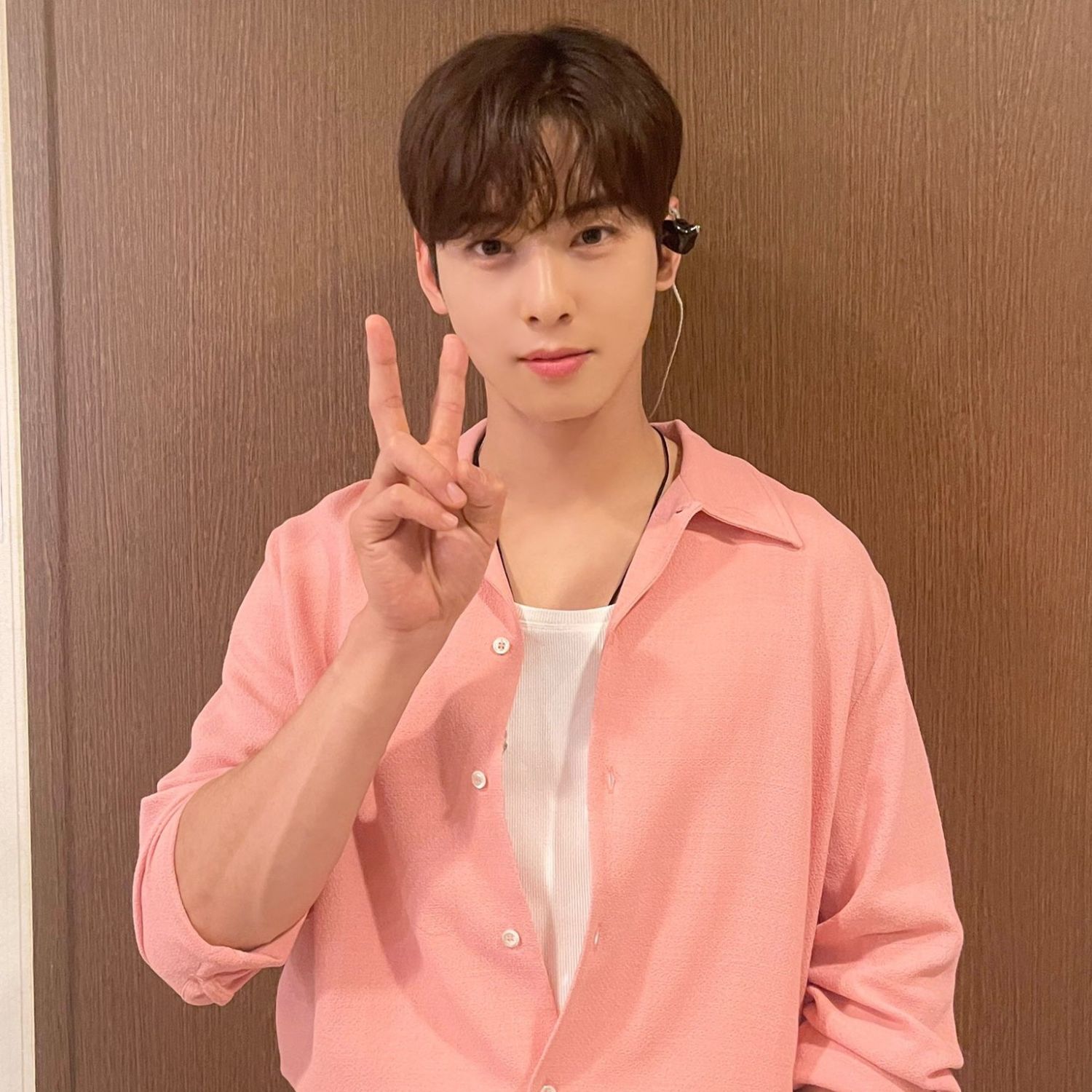 Foto terbaru dari Cha Eunwoo