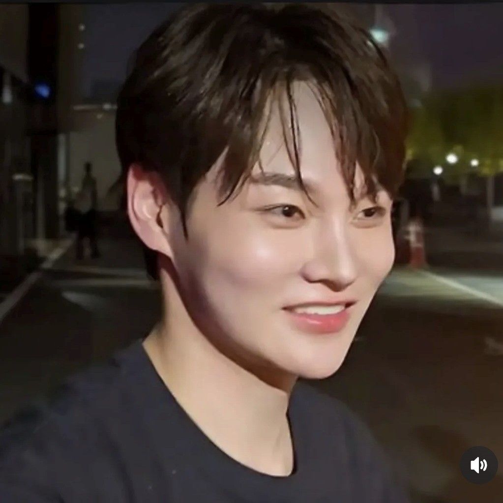 Foto kegiatan terbaru dari Park Seojin