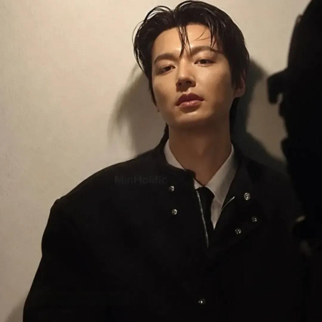 Behind-the-scenes cut of Lee Minho
