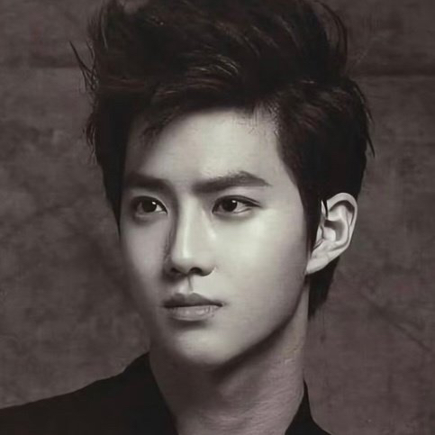 Behind-the-scenes cut of Suho