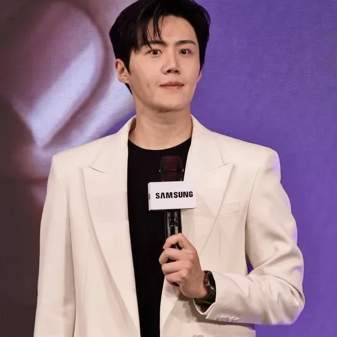 A moment captured by a fan of Kim Seonho