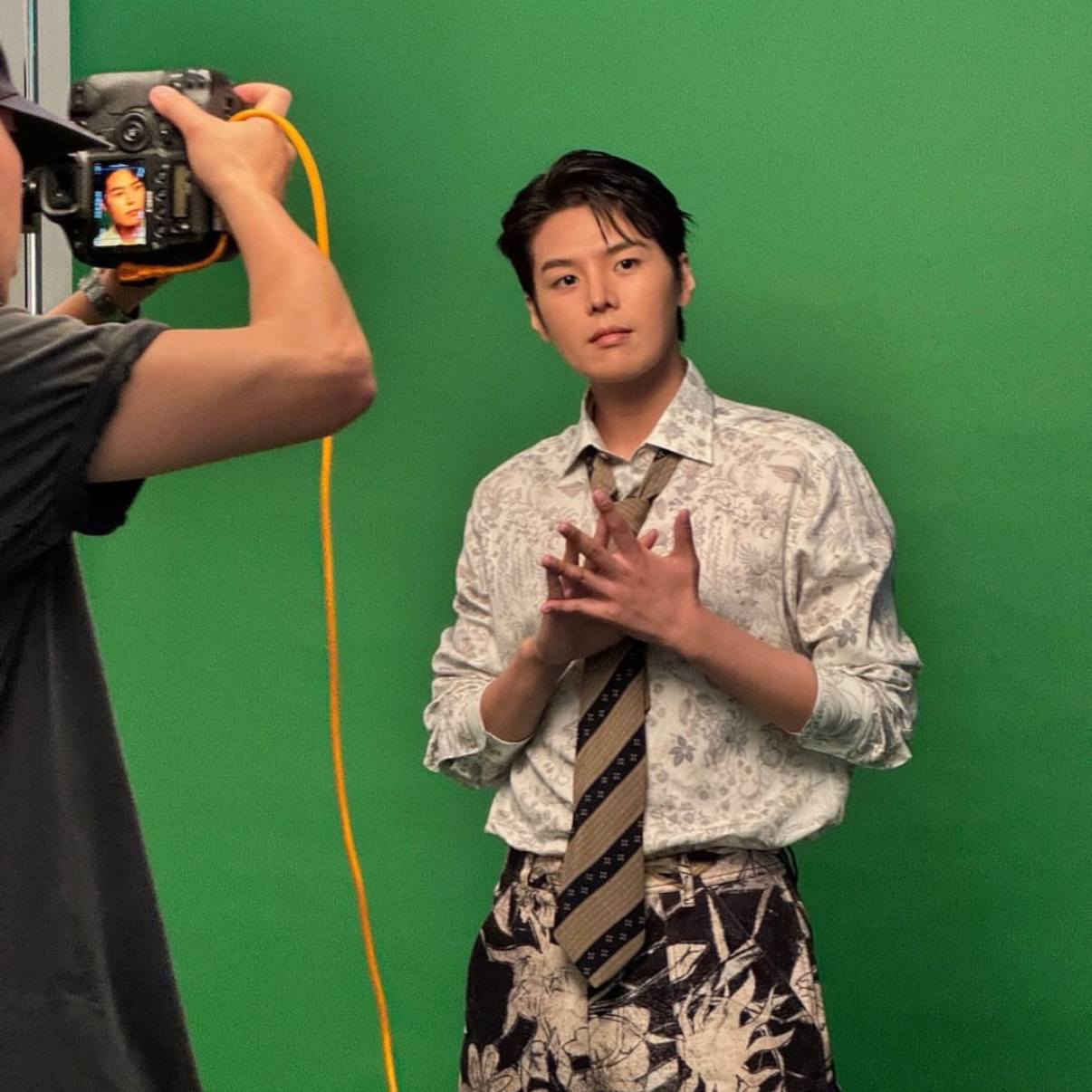 Behind-the-scenes cut of Ryeoun