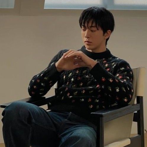 Behind-the-scenes cut of Nam Joohyuk