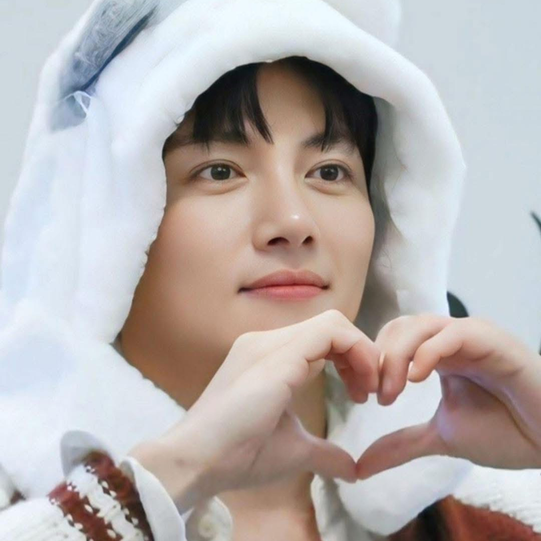 チ・チャンウクの最近の活動ショット