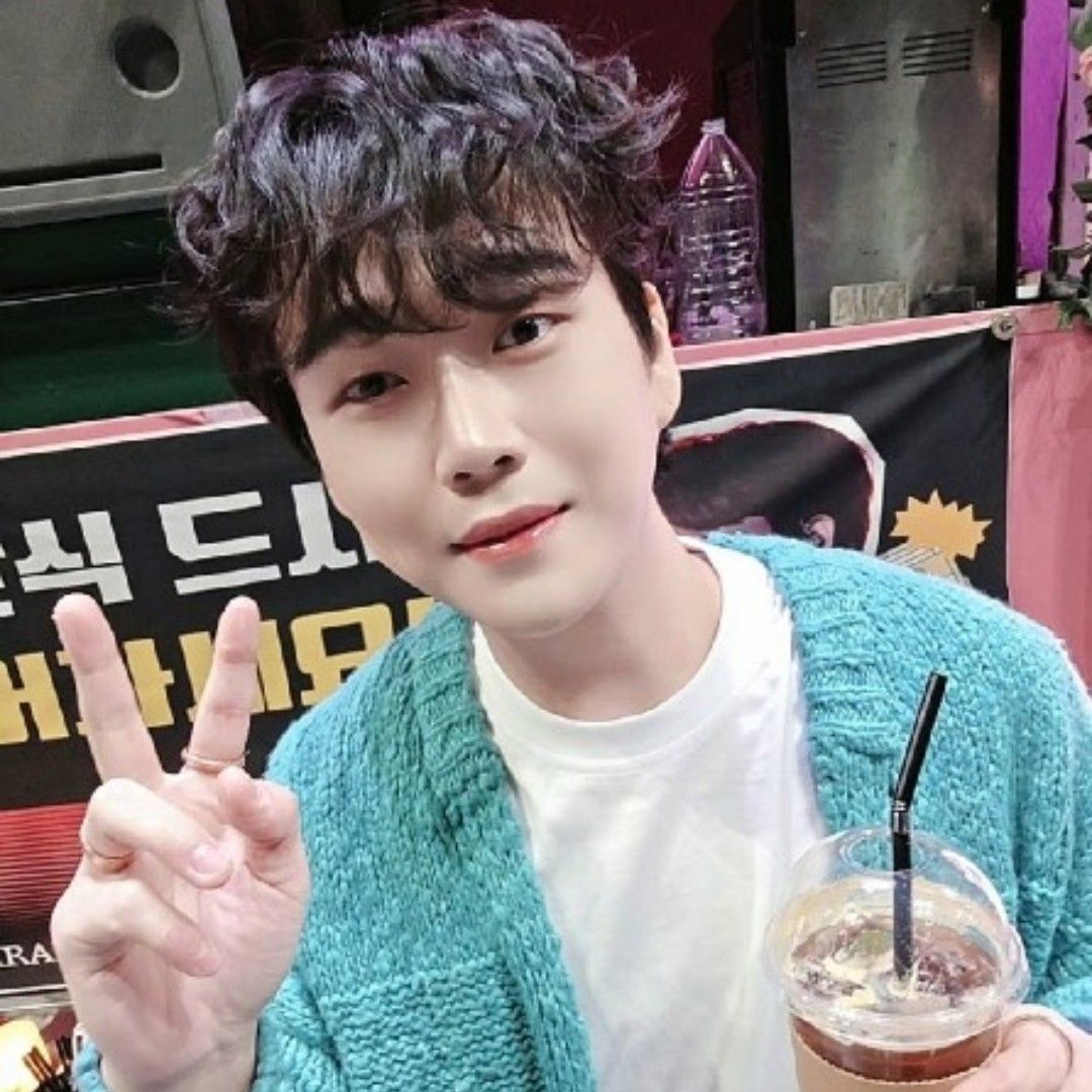 Latest photo of Hwang Youngwoong