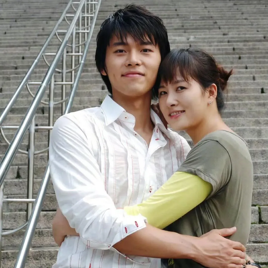 Foto kegiatan terbaru dari Hyun Bin