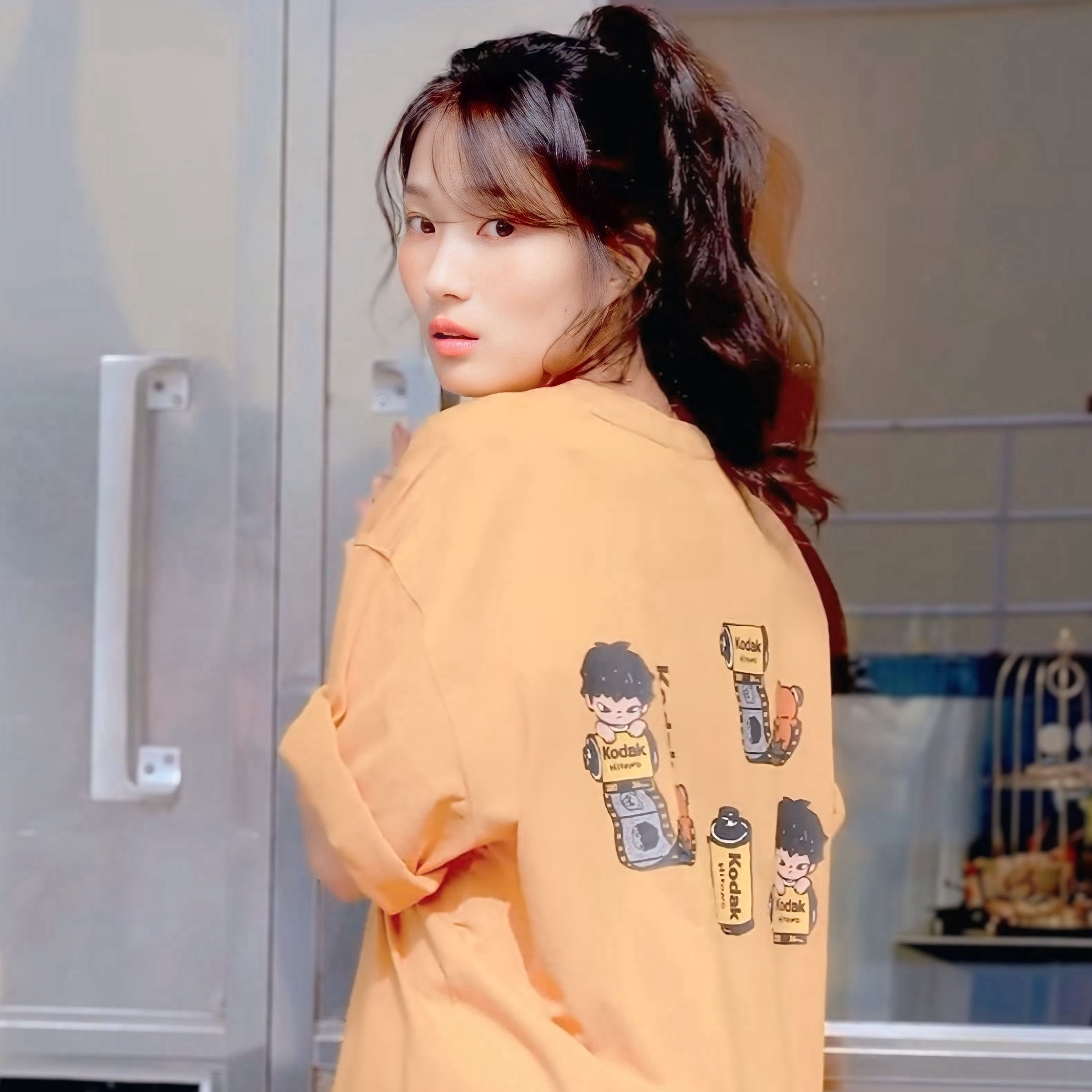 Behind-the-scenes cut of Kim Hyeyoon