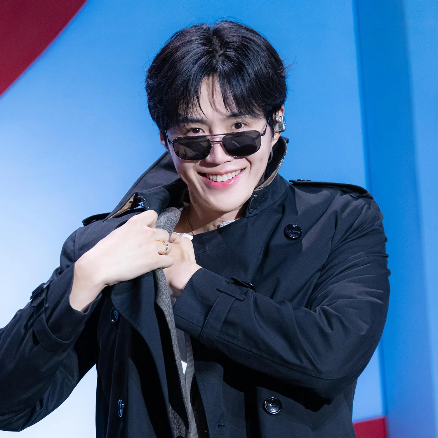 Behind-the-scenes cut of Kim Seonho