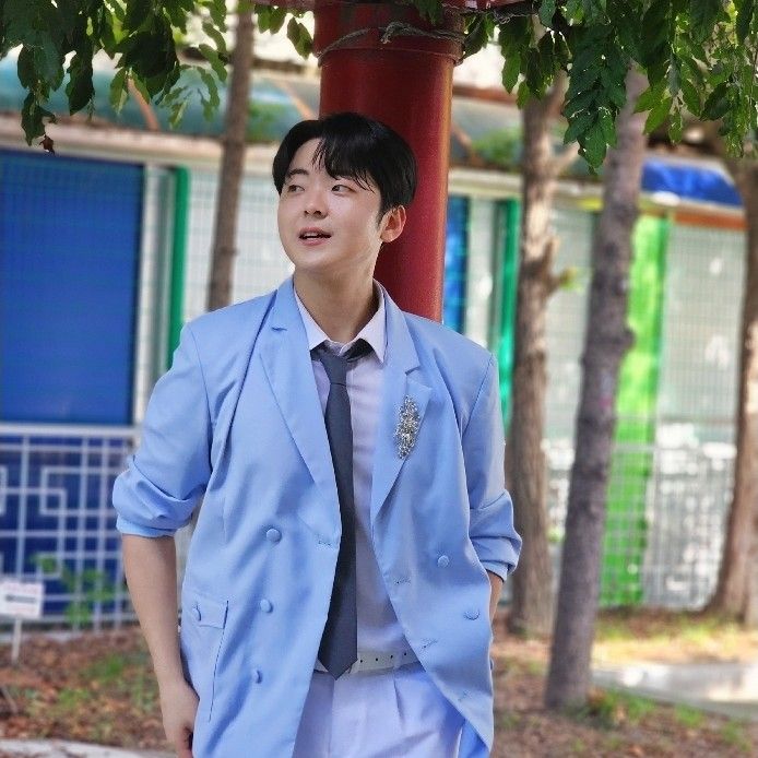 A moment captured by a fan of Park Minsu