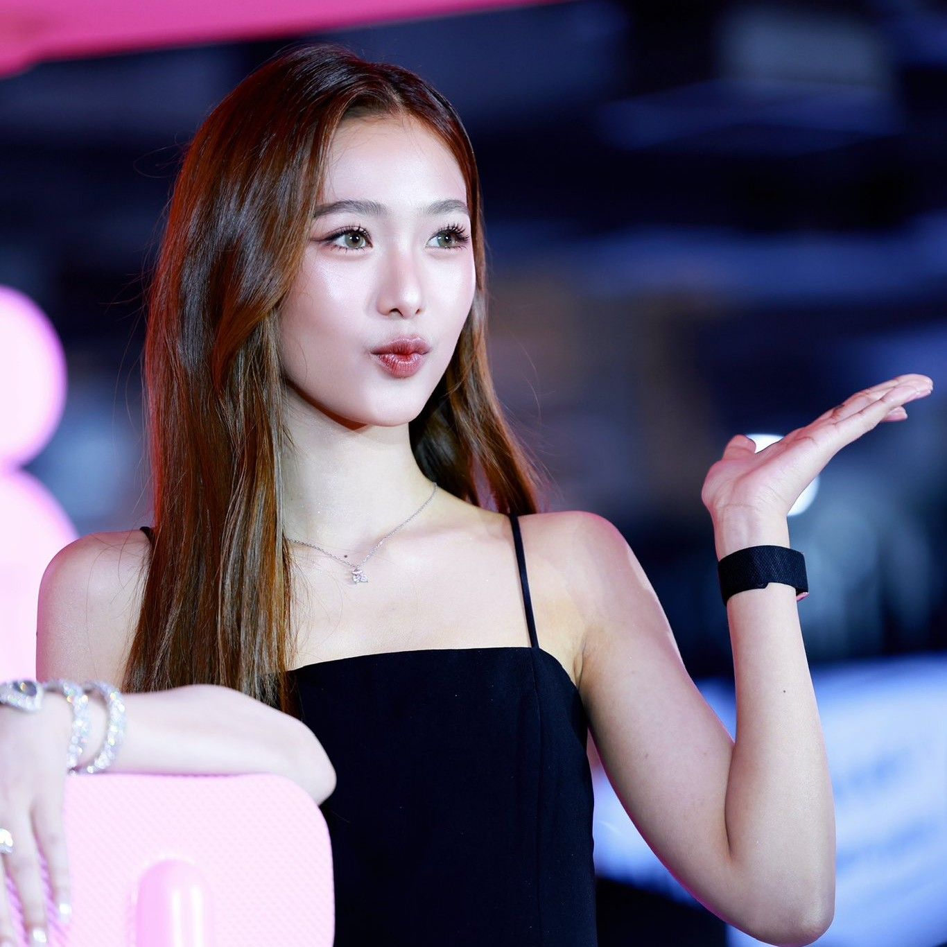 A moment captured by a fan of Film Rachanun Mahawan